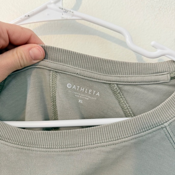 Athleta Gray Raglan Sleeve Sweatshirt Pullover Crew Neck Women XL - Picture 2 of 8